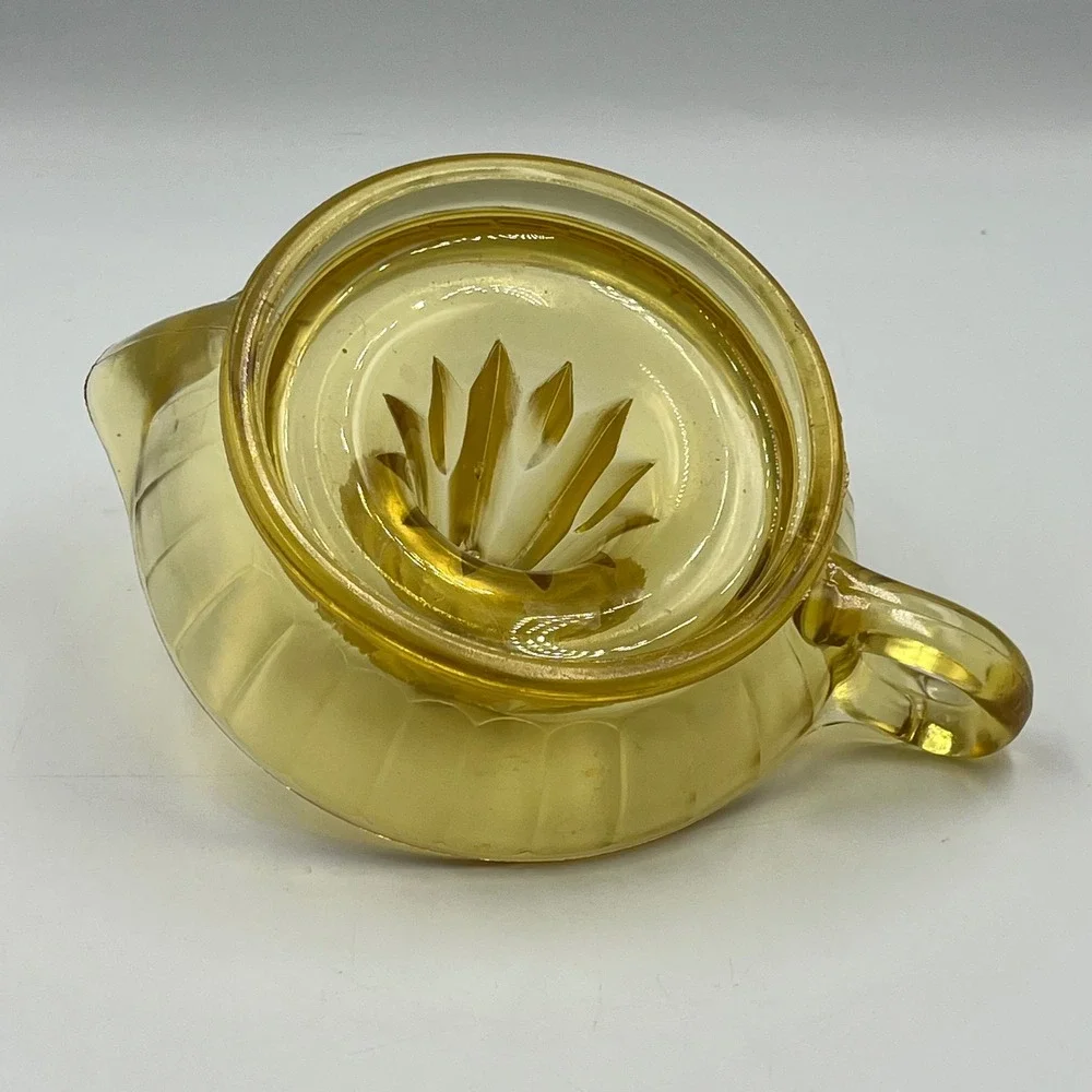 Amber Glass Citrus Juicer Reamer Yellow Kitchenware Vintage